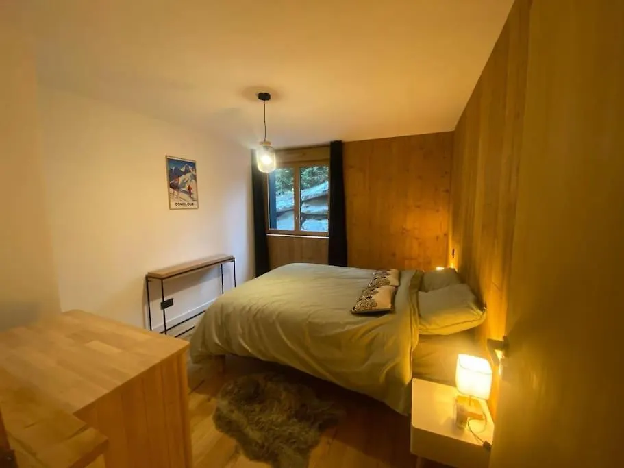 Appartement T2 De Standing Neuf 6-8 Personnes Avec Balcon Et Jardinet Au Pied Des Pistes A Combloux 0*,  France
