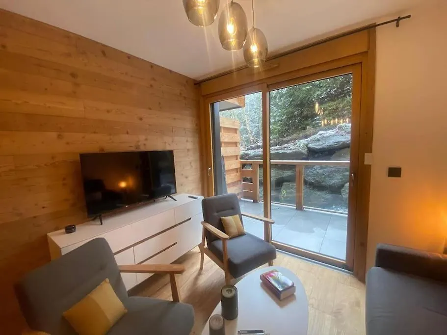Appartement T2 De Standing Neuf 6-8 Personnes Avec Balcon Et Jardinet Au Pied Des Pistes A Combloux 0*,
